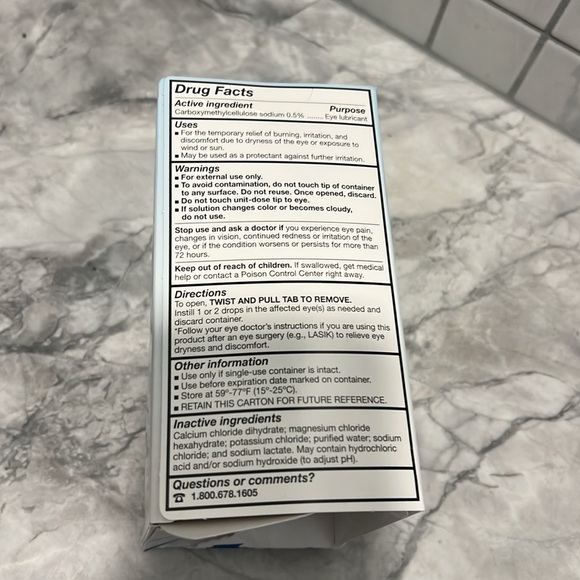 Refresh Plus Eye Drops - Blue and Green Packaging - Picture 3 of 11